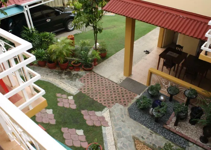 Guest house Malonzo House 2*